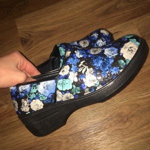 Nurse Shoe 6.5 medium